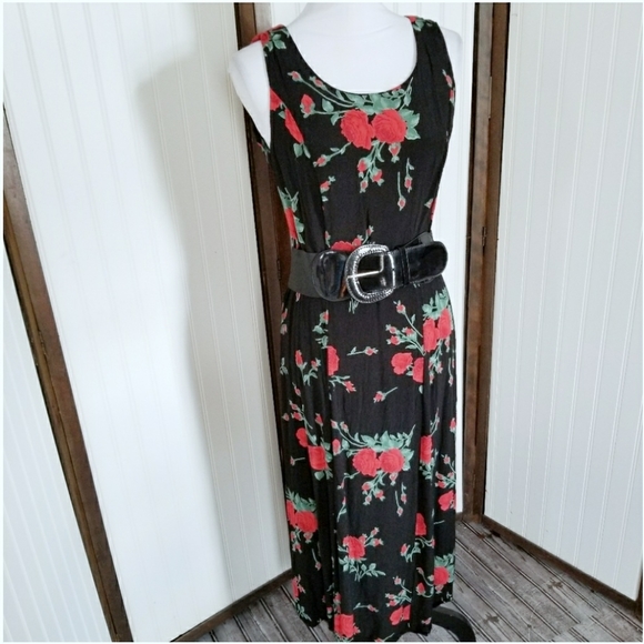 Vintage Dresses & Skirts - Vintage 90's size 6 Petite Black floral midi dress